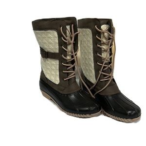 NEW Maurices Duck Boots Size 8